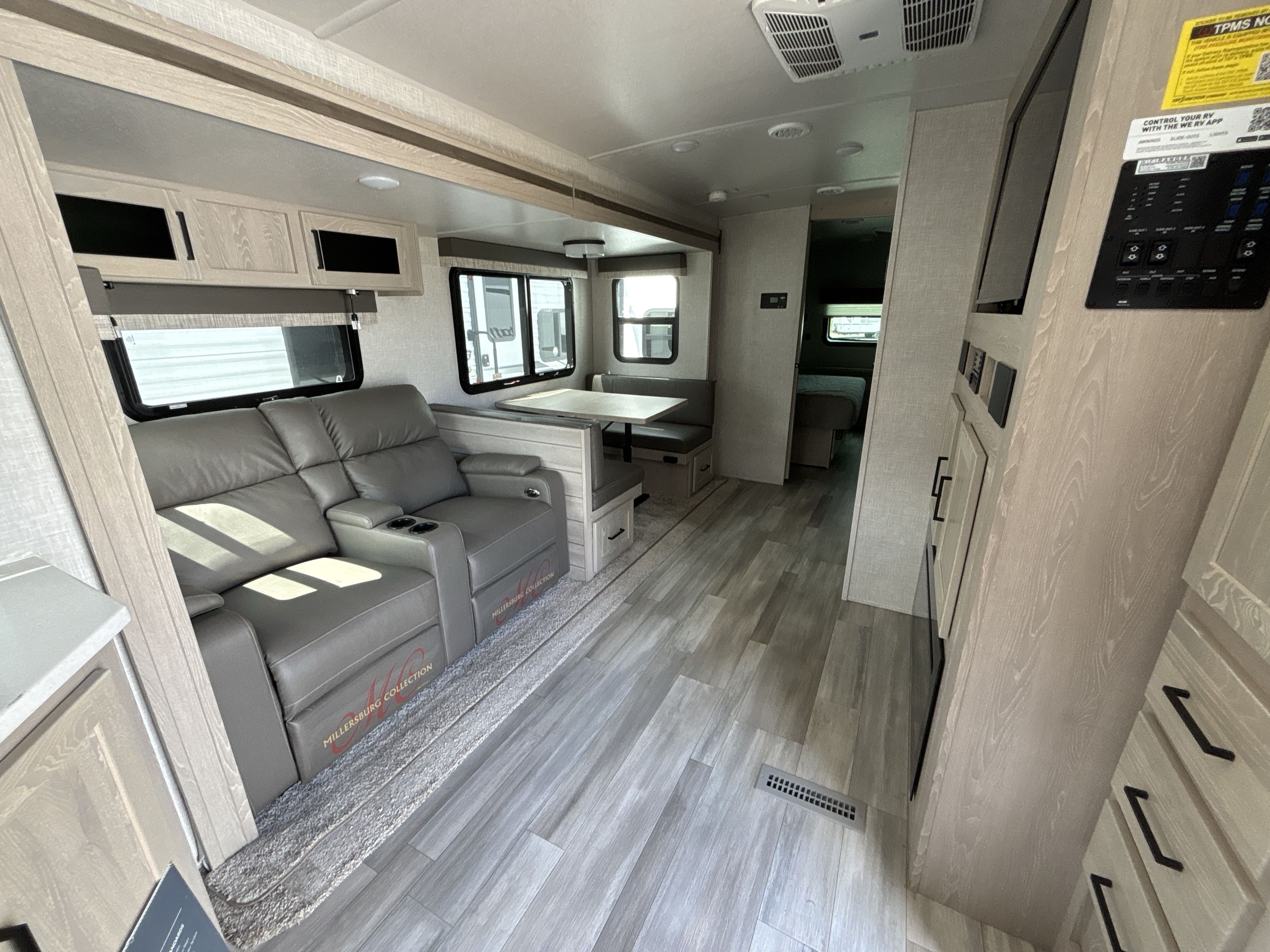 2022 Forest River FLAGSTAFF SUPER LITE 26RKBS in hope mills NC