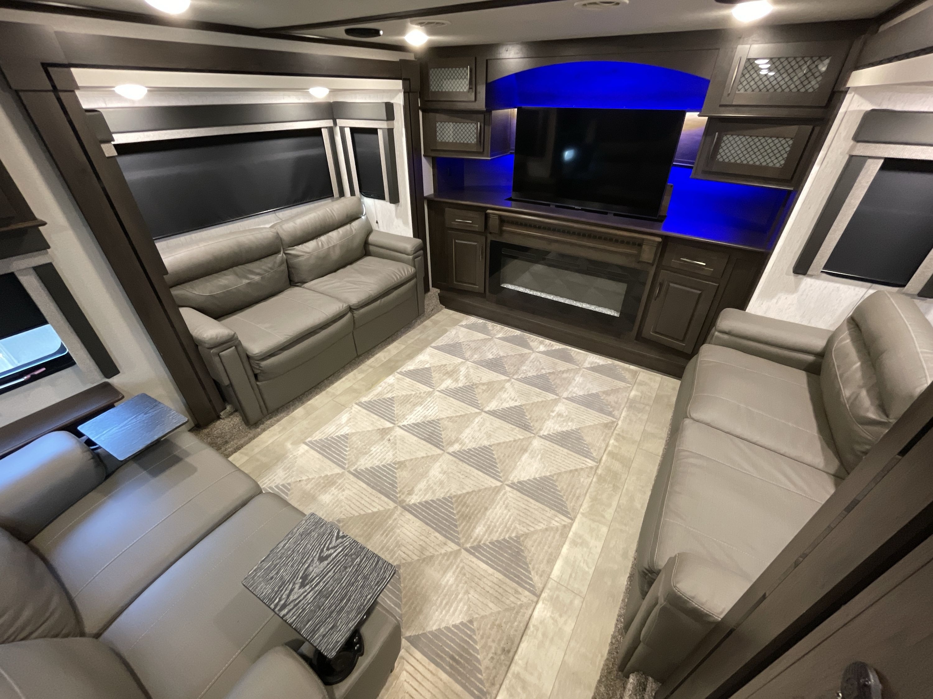 2020 Grand Design MOMENTUM 376THS in fresno CA