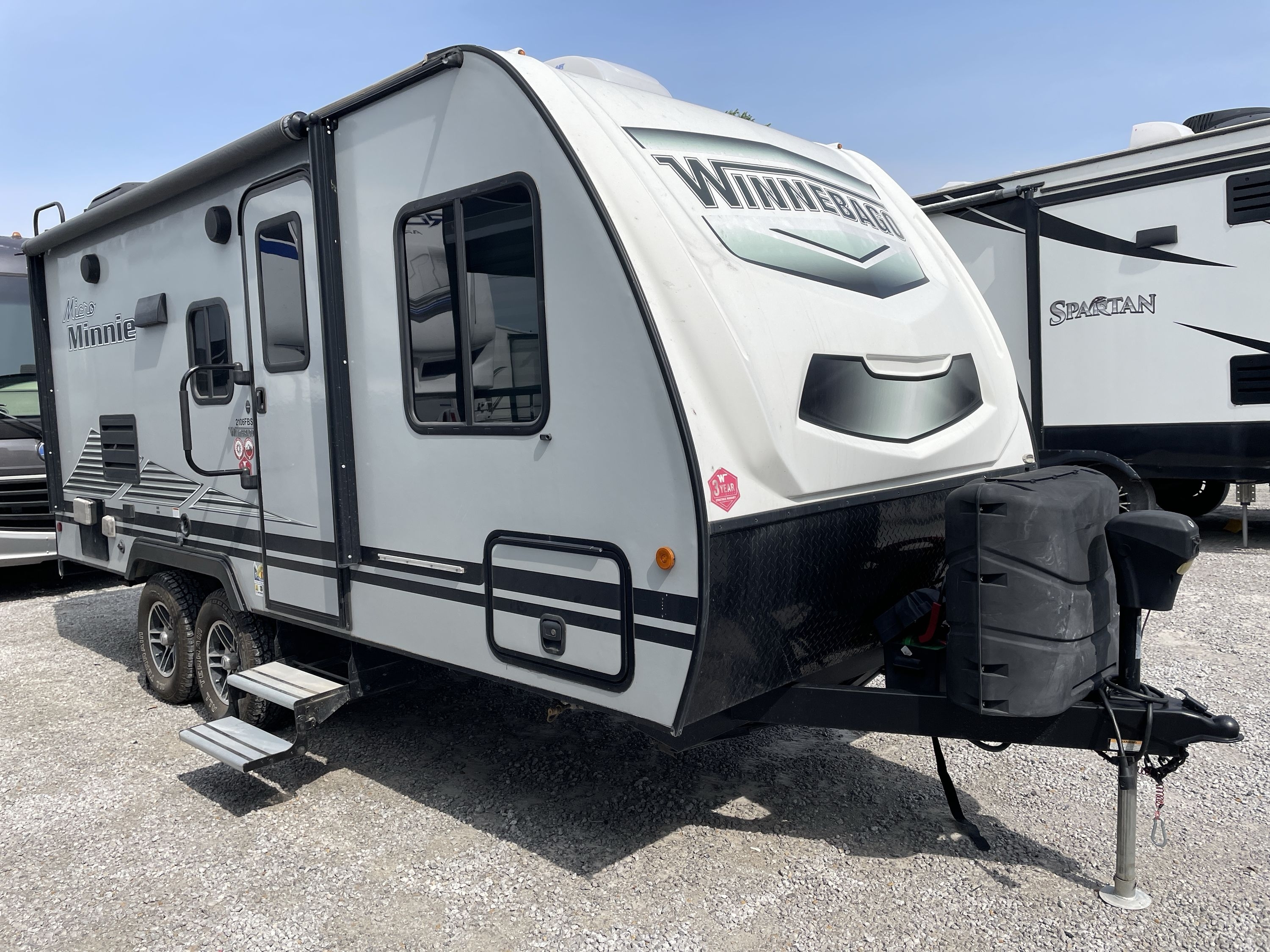 2021 Winnebago MICRO MINNIE 2106FBS in grain valley MO