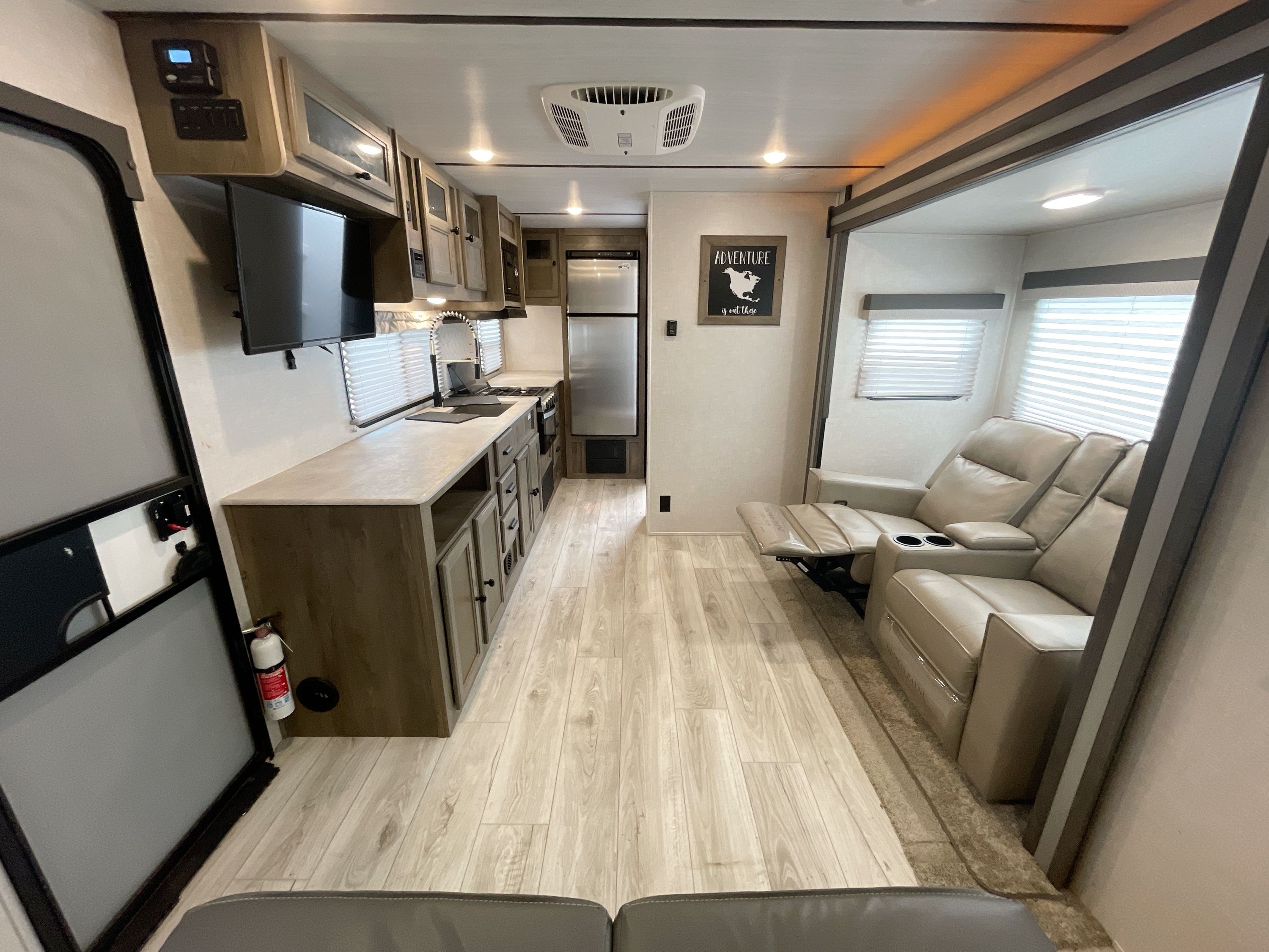 2022 Forest River SURVEYOR 203RKLE in richmond IN