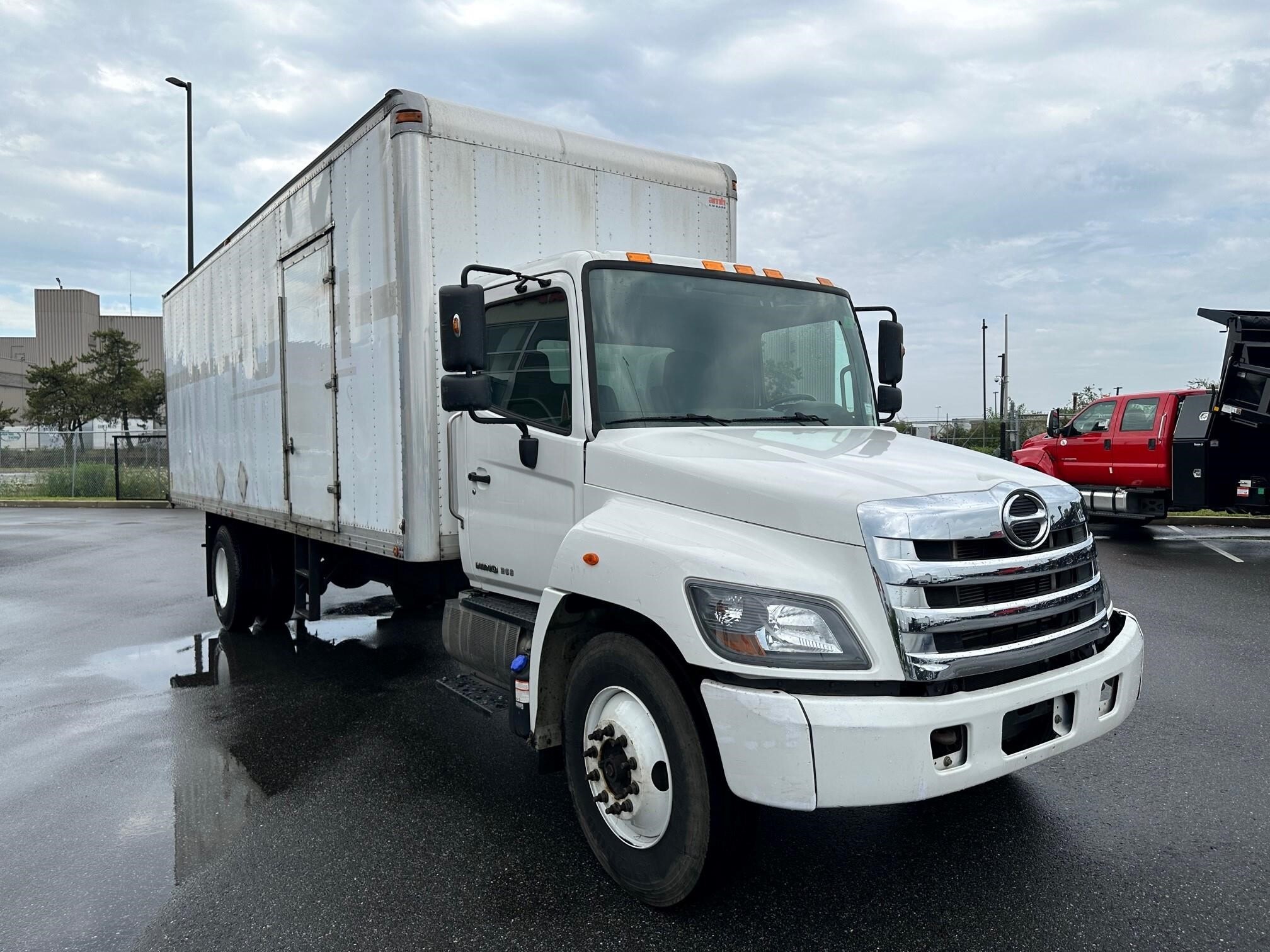 2020 HINO 268 in Fairview, NJ