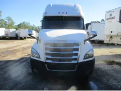2020 FREIGHTLINER CASCADIA 126
