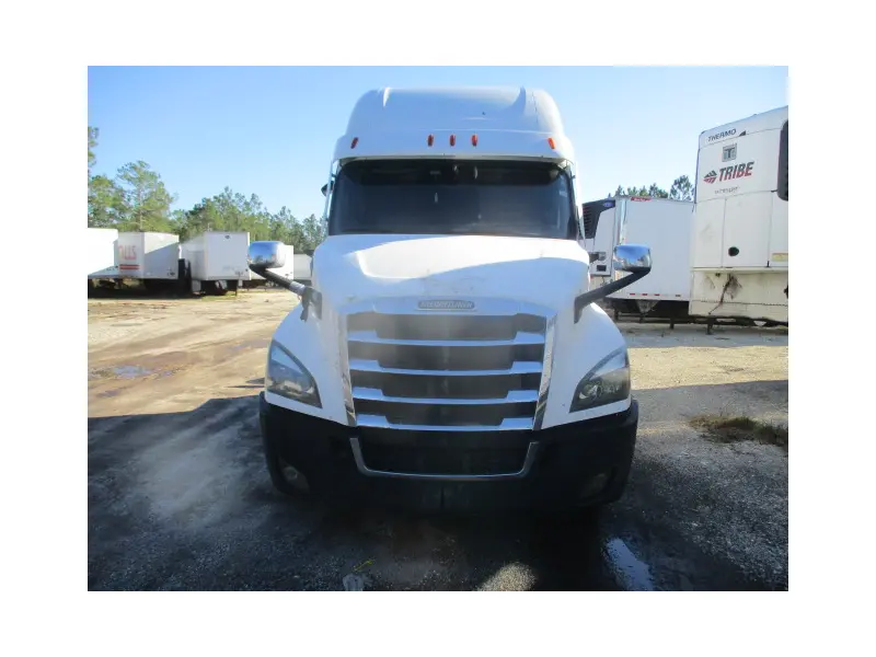 2020 FREIGHTLINER CASCADIA 126