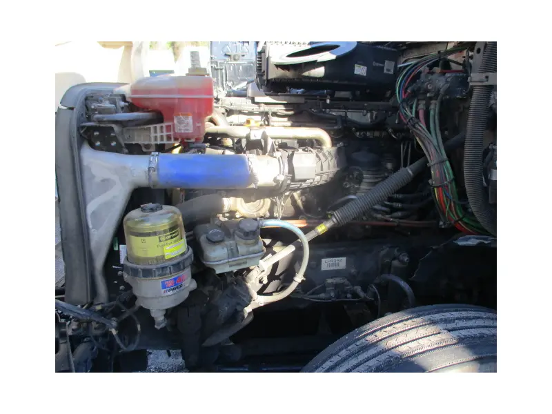 2020 FREIGHTLINER CASCADIA 126