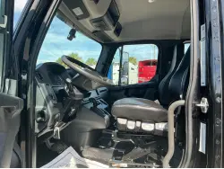 2025 FREIGHTLINER BUSINESS CLASS M2 106