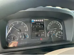 2025 FREIGHTLINER BUSINESS CLASS M2 106
