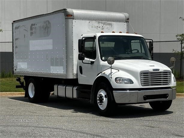 2013 FREIGHTLINER BUSINESS CLASS M2 106 in Cartersville, GA