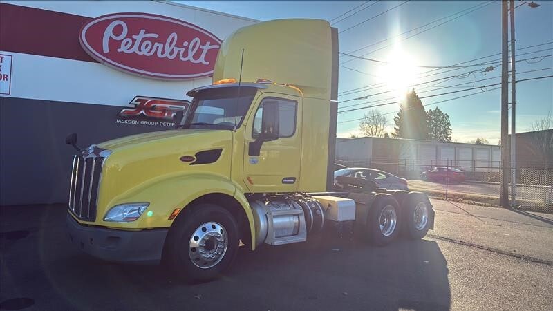 2021 PETERBILT 579 in Portland, OR