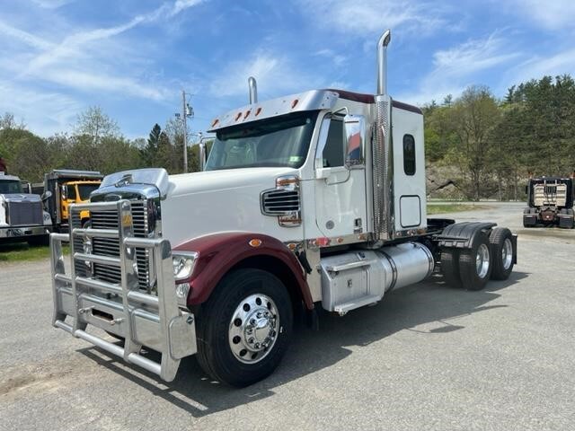2019 FREIGHTLINER 122 SD in Westminster, VT