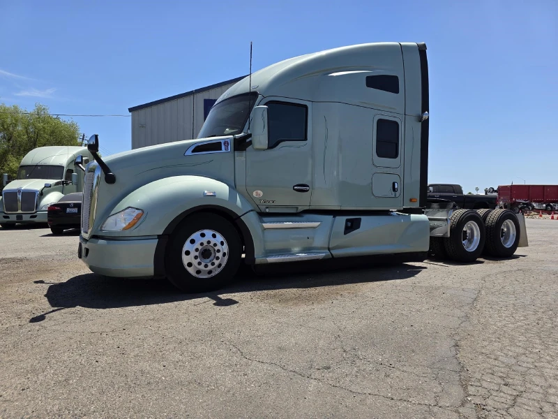 2021 KENWORTH T680