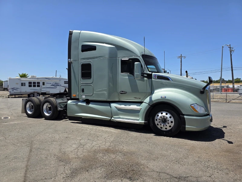 2021 KENWORTH T680