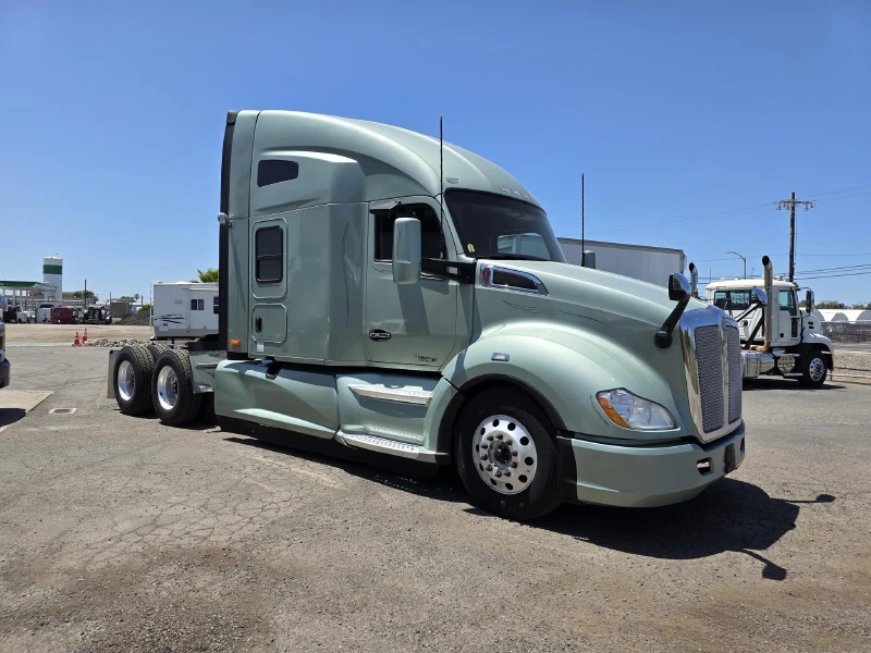 2021 KENWORTH T680