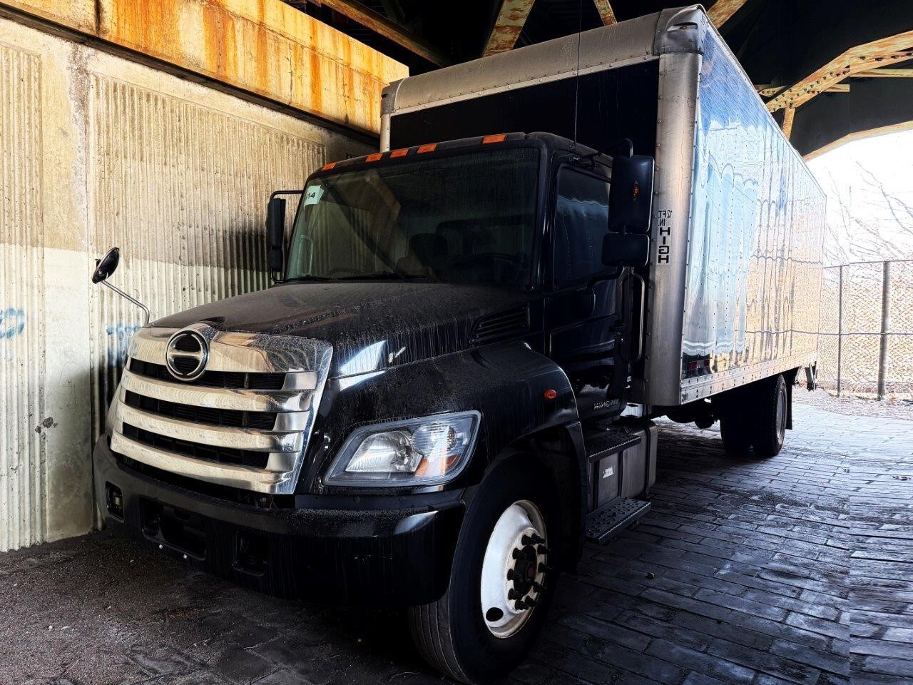 2019 HINO 268A in Jamaica, NY
