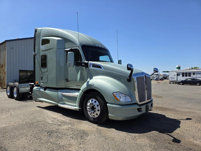 2021 KENWORTH T680