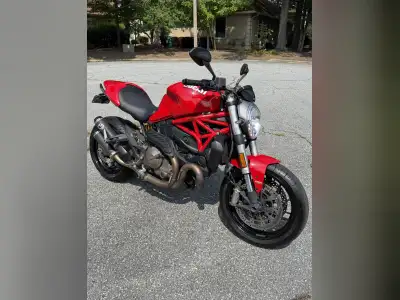 2015 Ducati MONSTER 821