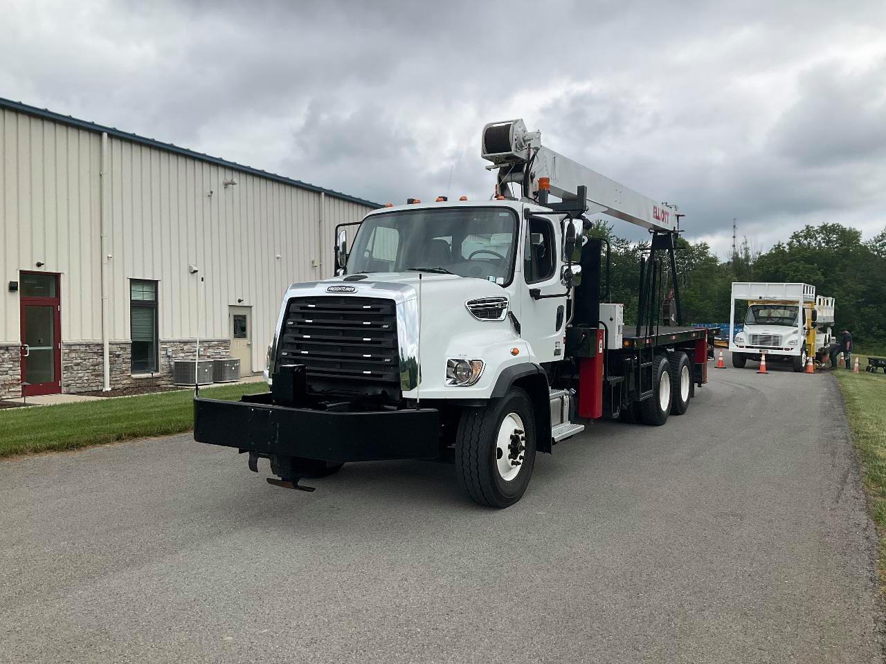 2015 FREIGHTLINER 108 SD in Humble, TX