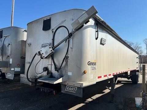 2015 EAST GENESIS HYBRID in Petersburg, IN