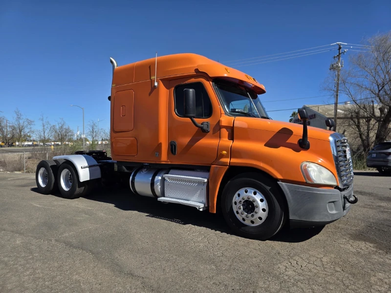 2013 FREIGHTLINER CASCADIA 125