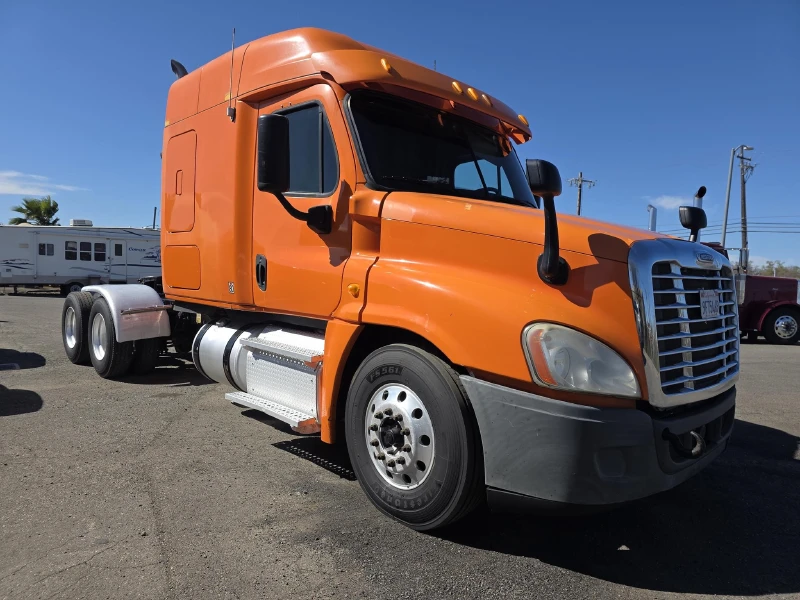2013 FREIGHTLINER CASCADIA 125