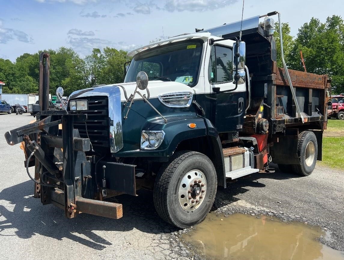 2013 FREIGHTLINER 108 SD in Westminster, VT