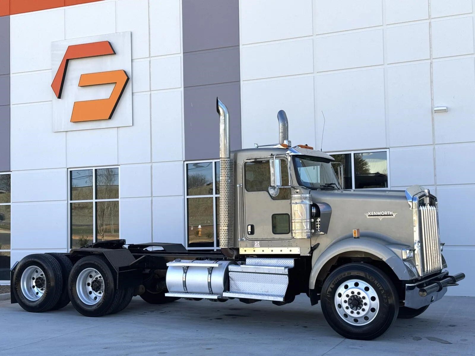 2021 KENWORTH W900 in Greer, SC
