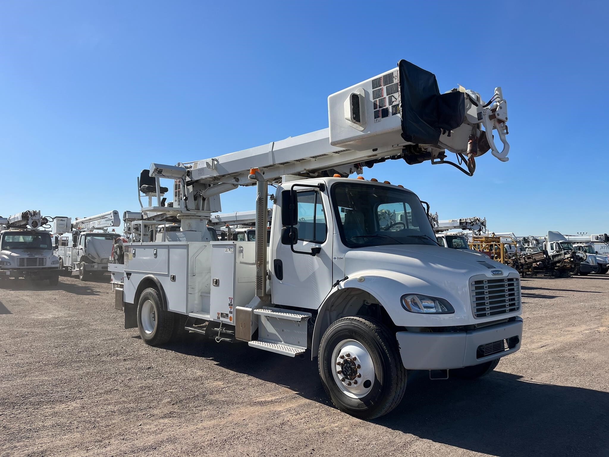 2019 FREIGHTLINER BUSINESS CLASS M2 106 in Phoenix, AZ