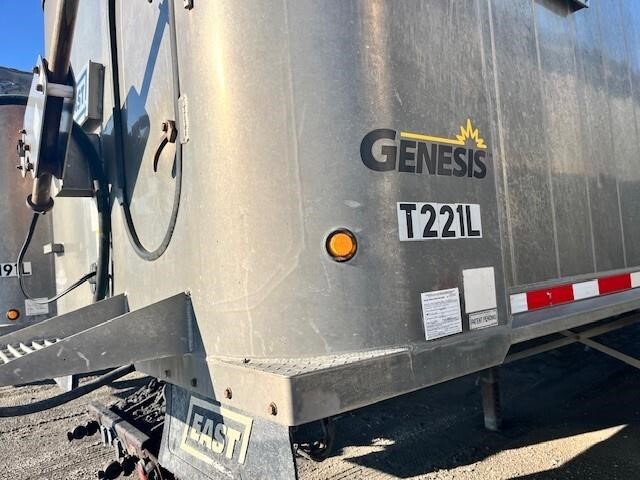 2015 EAST GENESIS HYBRID in East Saint Louis, IL