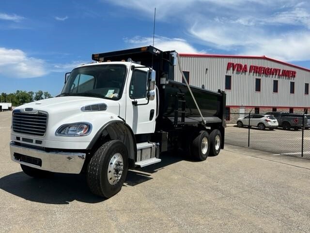 2027 FREIGHTLINER BUSINESS CLASS M2 106 PLUS in Zanesville, OH