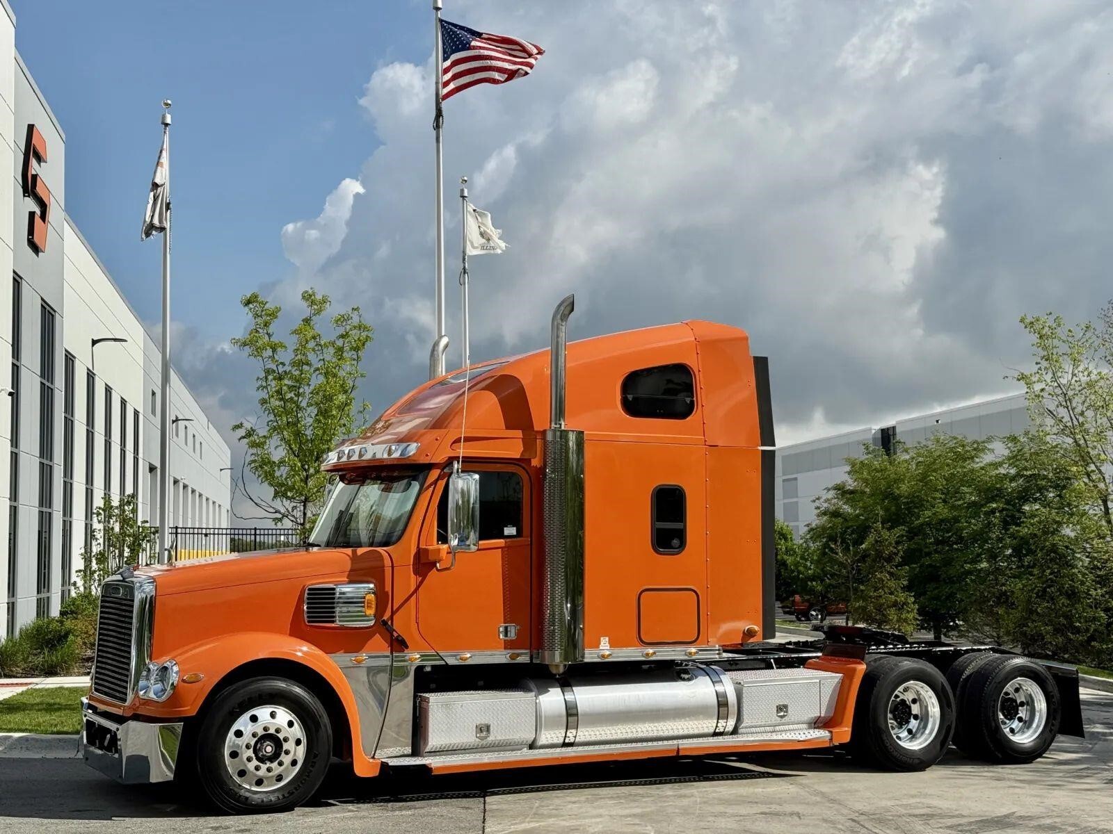 2014 FREIGHTLINER COLUMBIA in New Lenox, IL