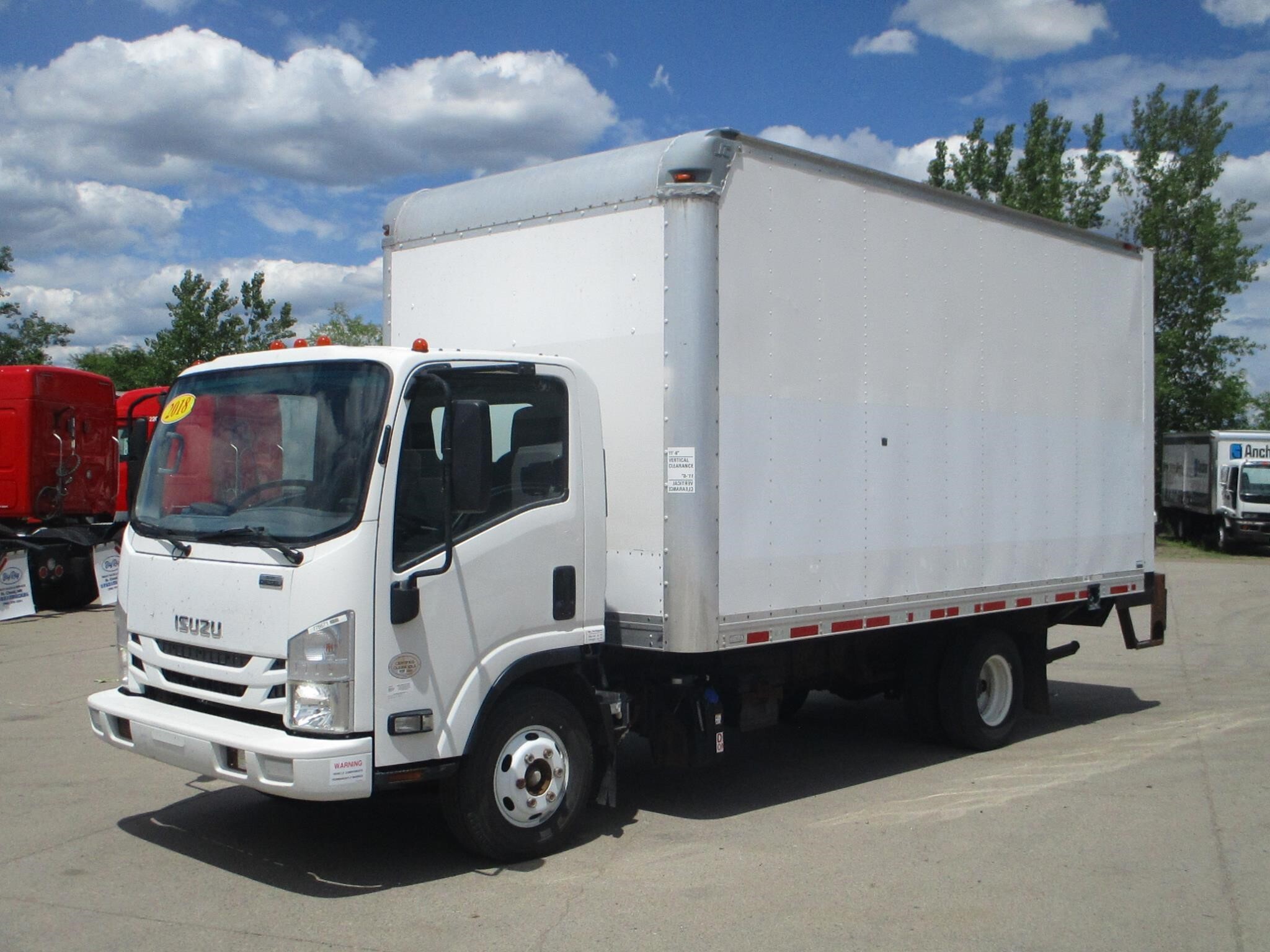 2018 ISUZU NPR HD in Saint Cloud, MN