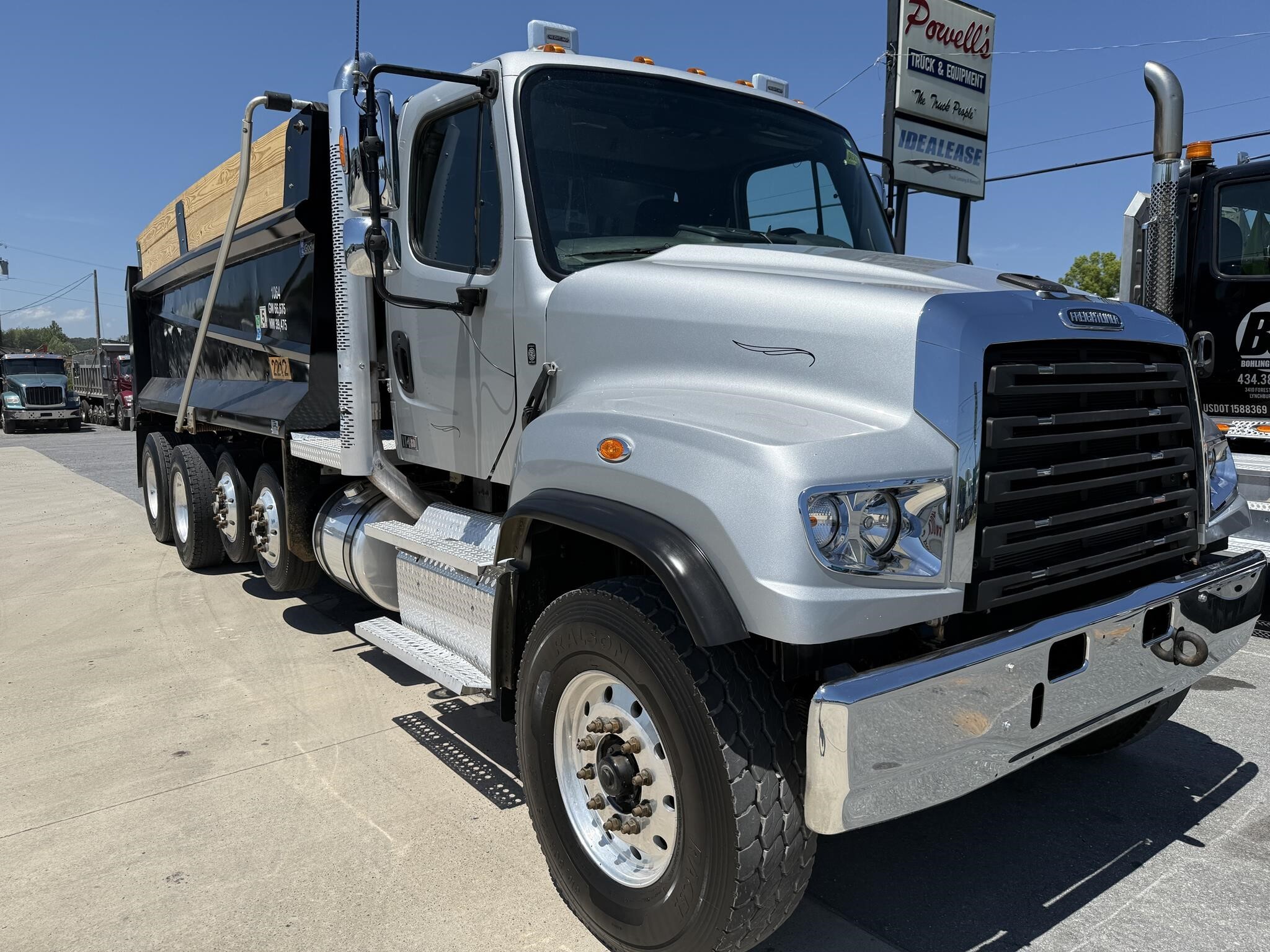 2024 FREIGHTLINER 114 SD in Lynchburg, VA