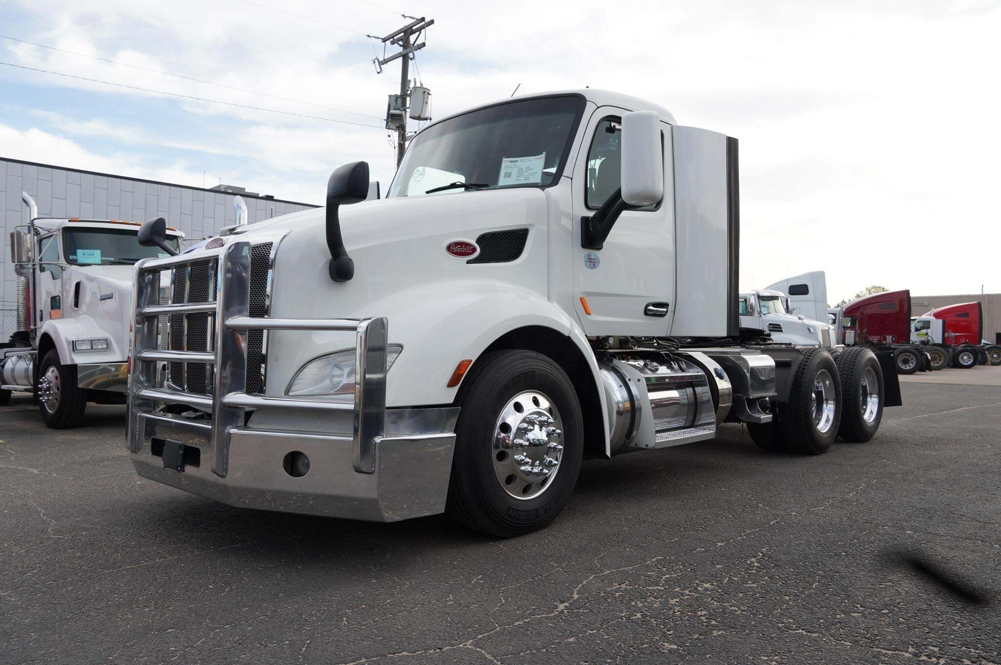 2020 PETERBILT 579 in Sioux Falls, SD