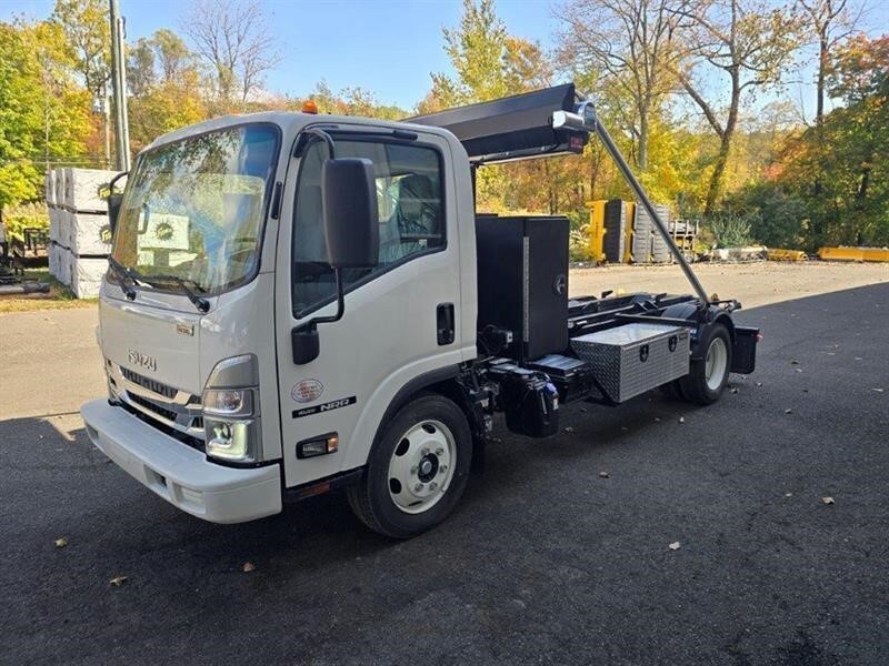 2024 ISUZU NRR in Liverpool, NY