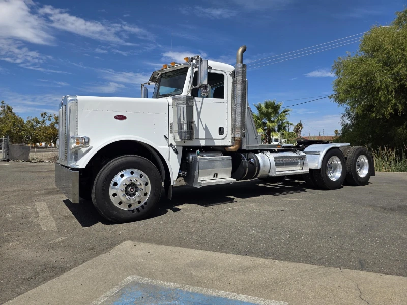 2013 PETERBILT 388