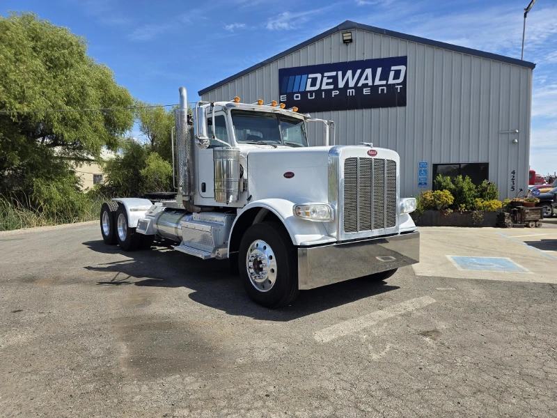 2013 PETERBILT 388