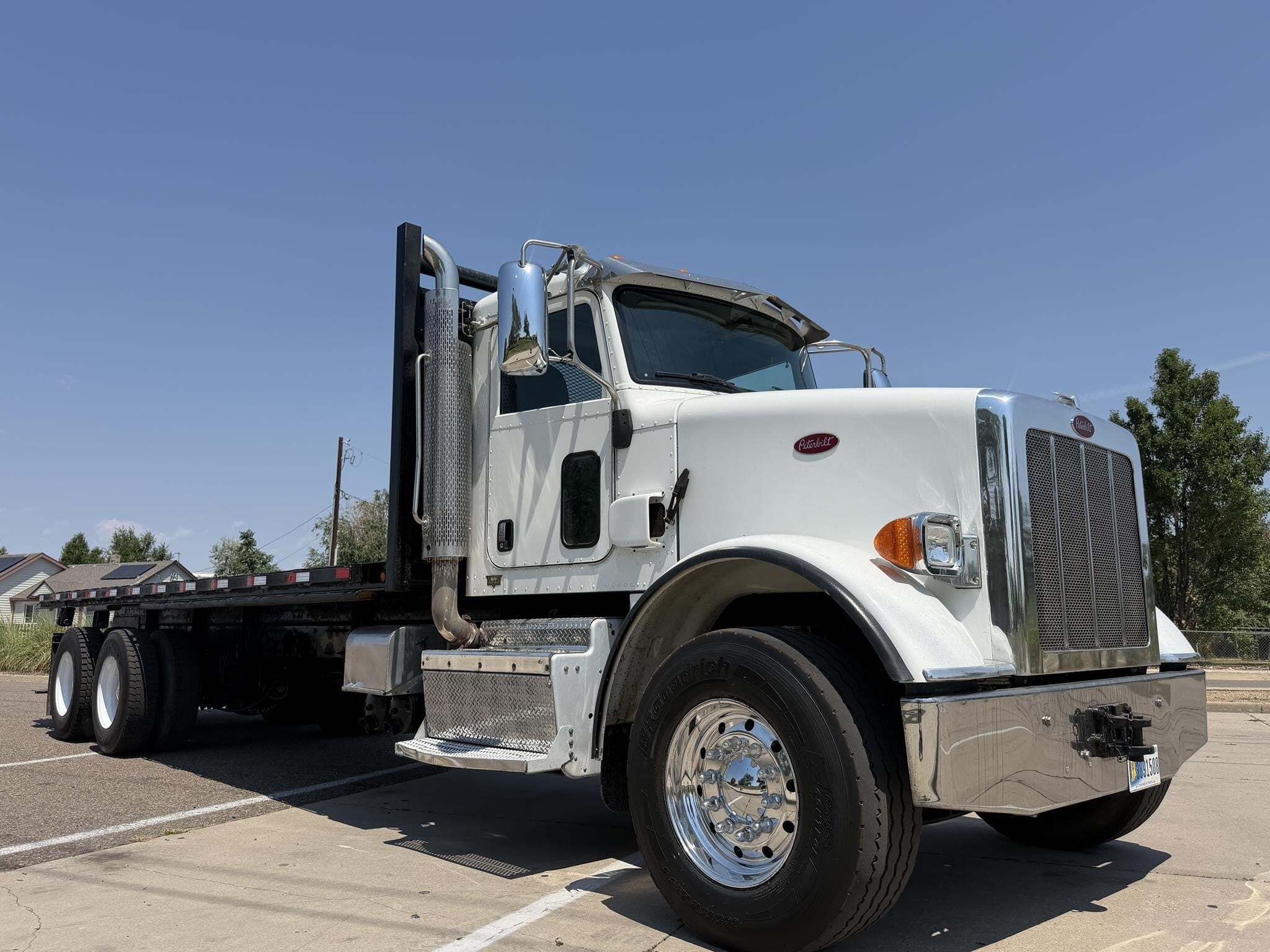 2014 PETERBILT 365 in Commerce City, CO