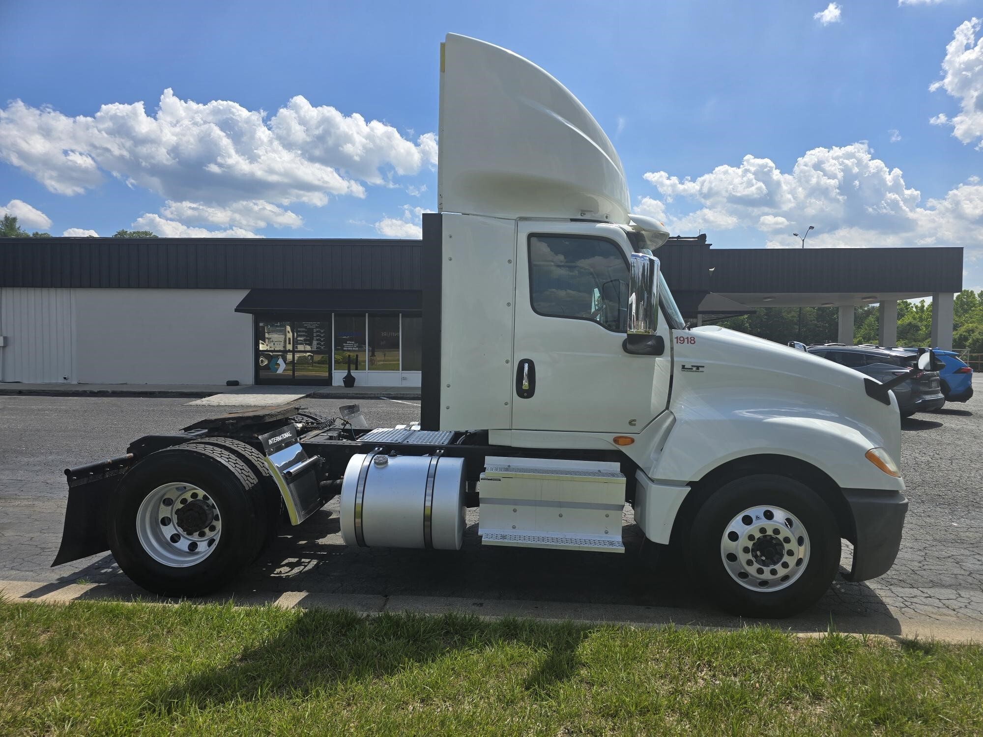 2019 INTERNATIONAL LT in Greensboro, NC