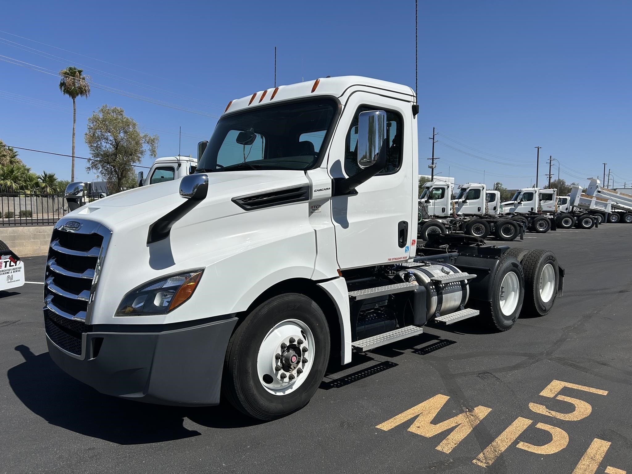 2020 FREIGHTLINER CASCADIA 126 in Phoenix, AZ