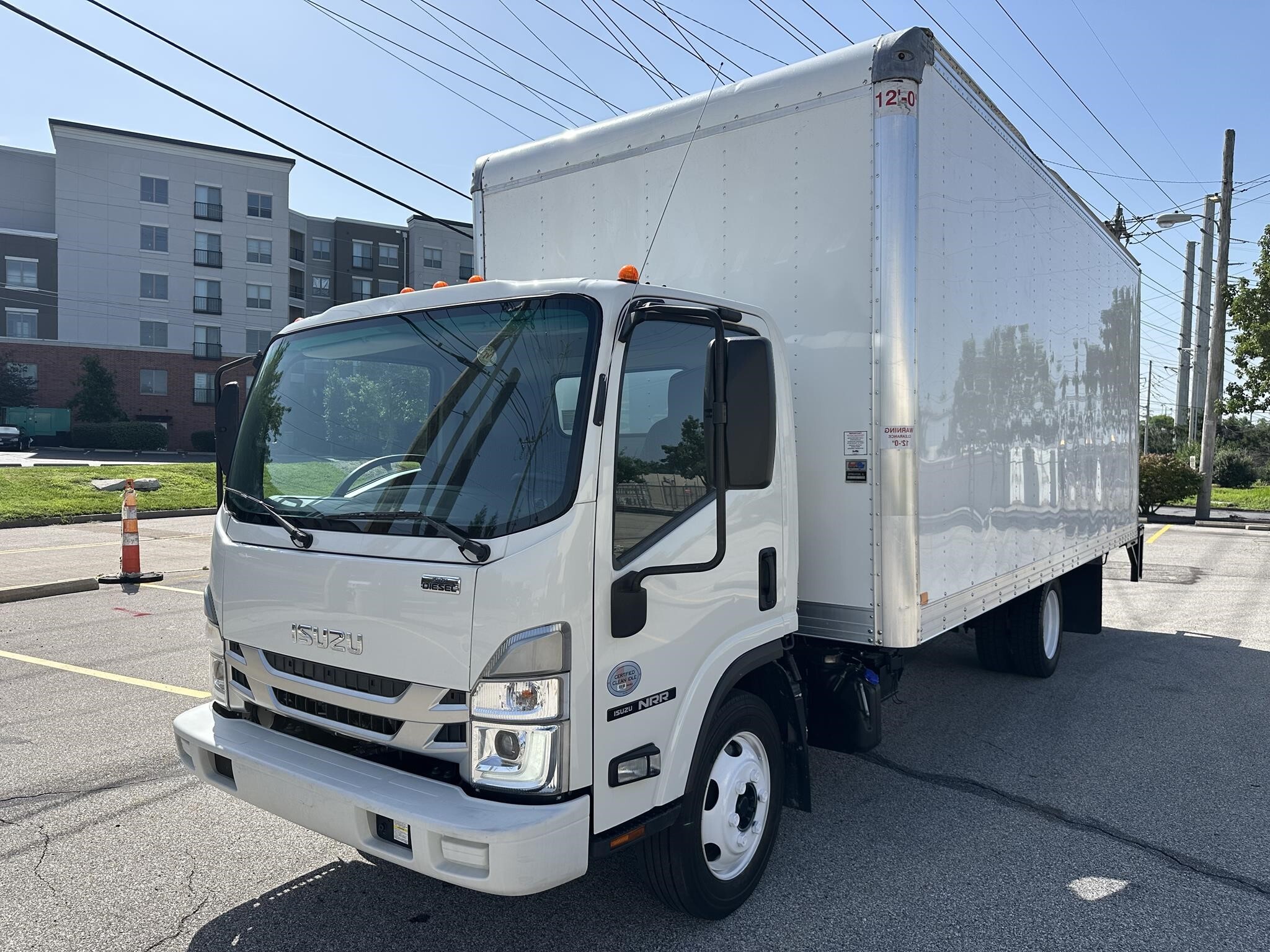 2023 ISUZU NRR in Saint Louis, MO