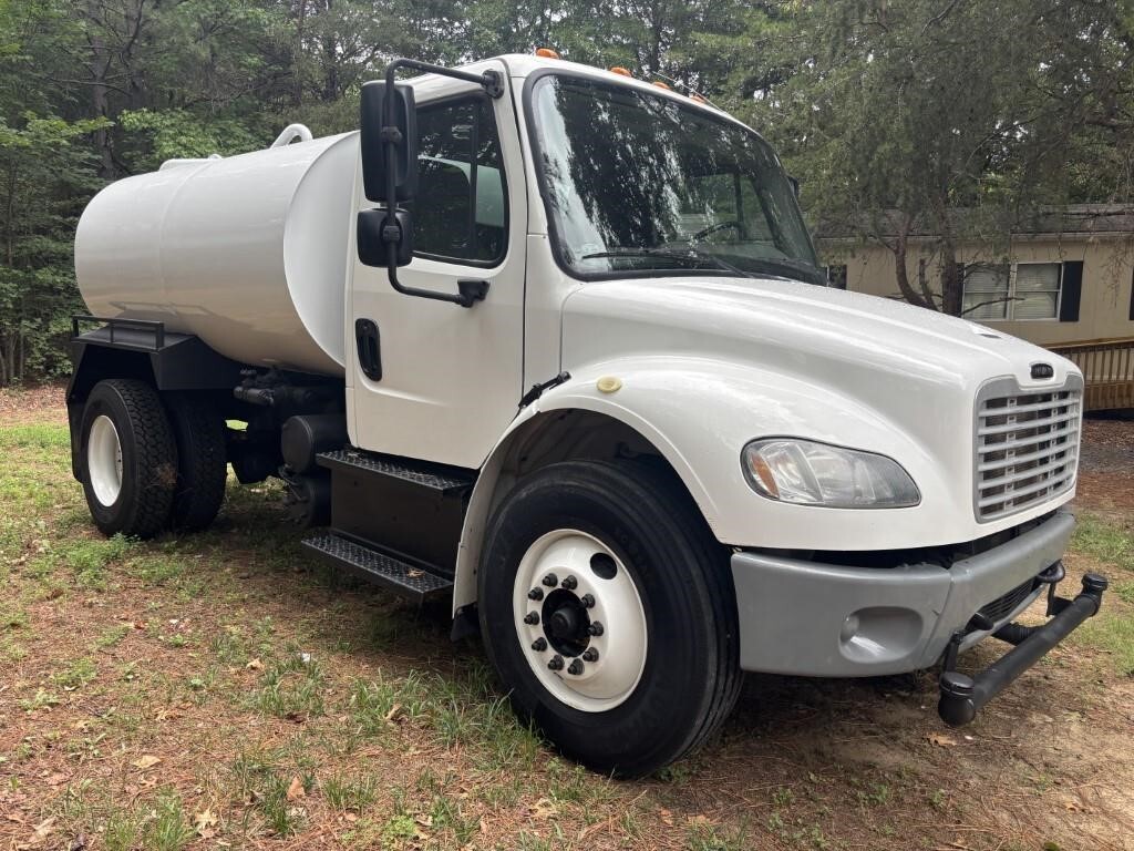 2019 FREIGHTLINER BUSINESS CLASS M2 106 in Ringgold, VA