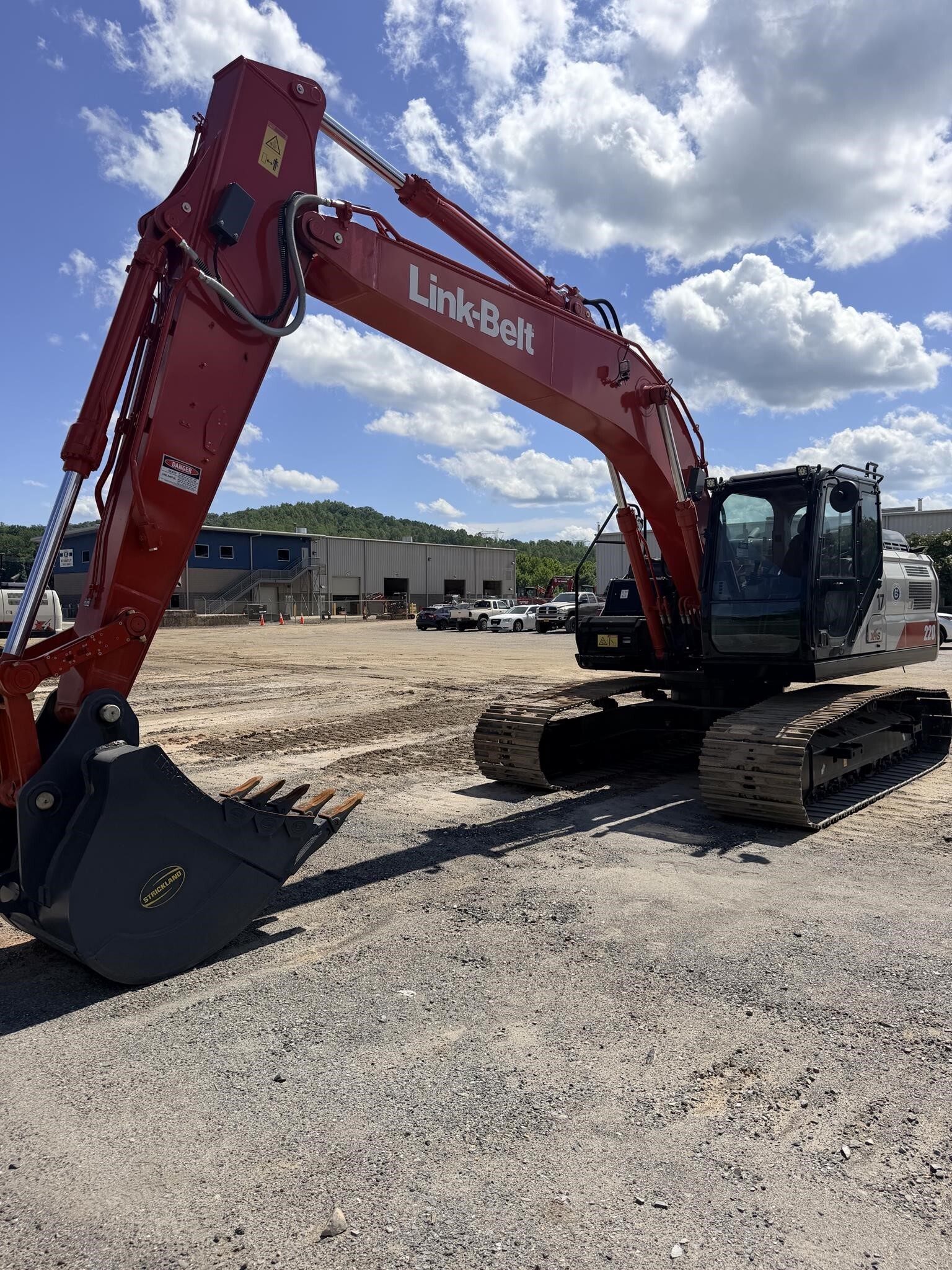 2025 LINK-BELT 220 X4S in Lynchburg, VA