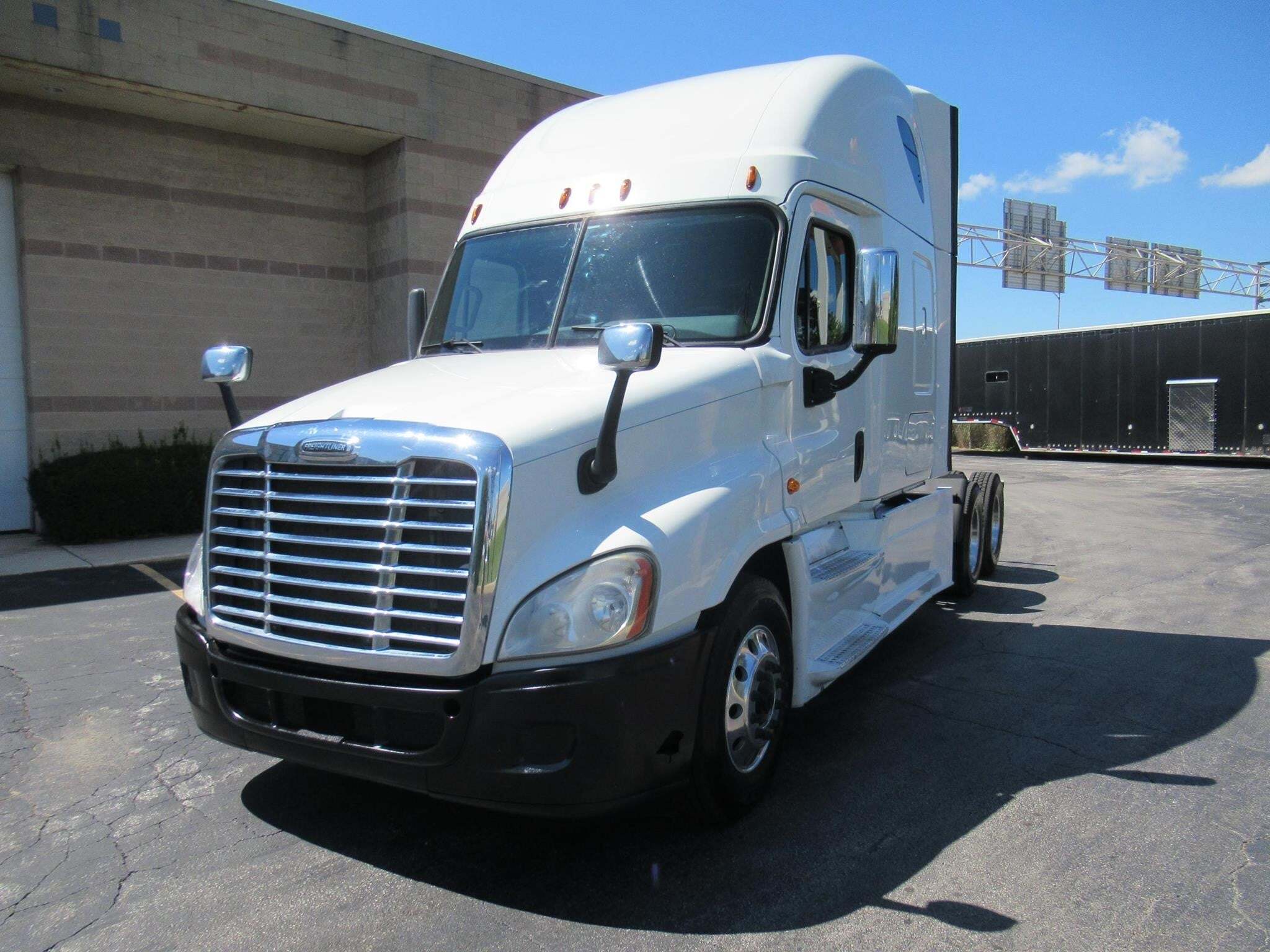 2018 FREIGHTLINER CASCADIA 125 EVOLUTION in Alsip, IL