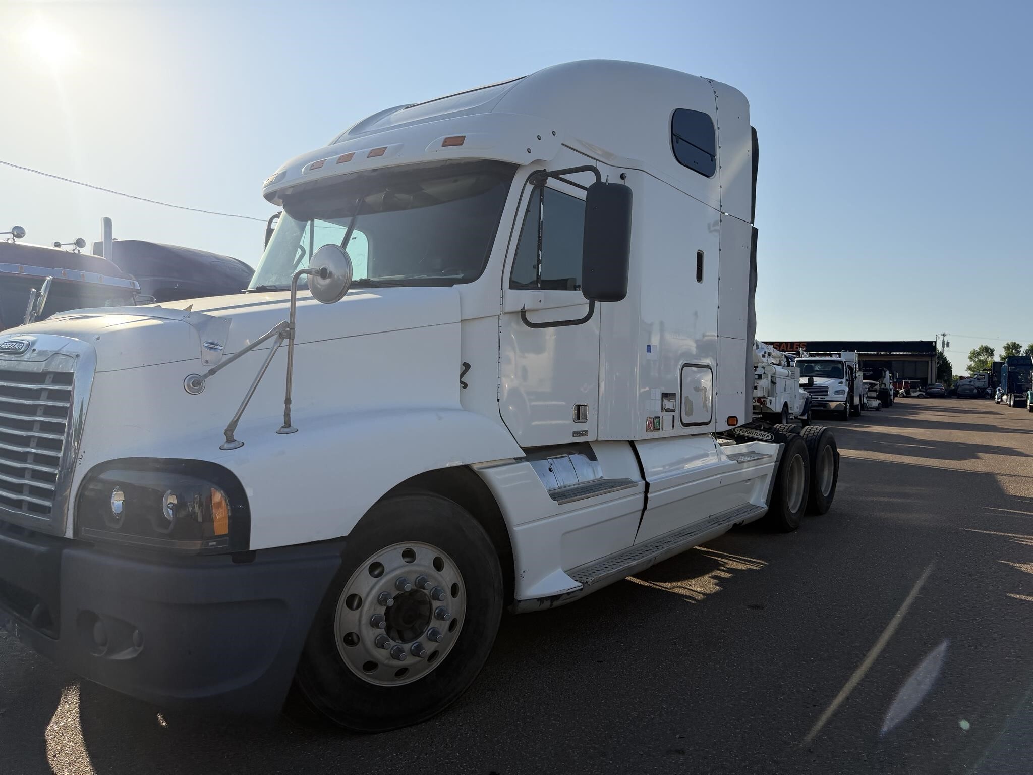 2007 FREIGHTLINER COLUMBIA in Covington, TN