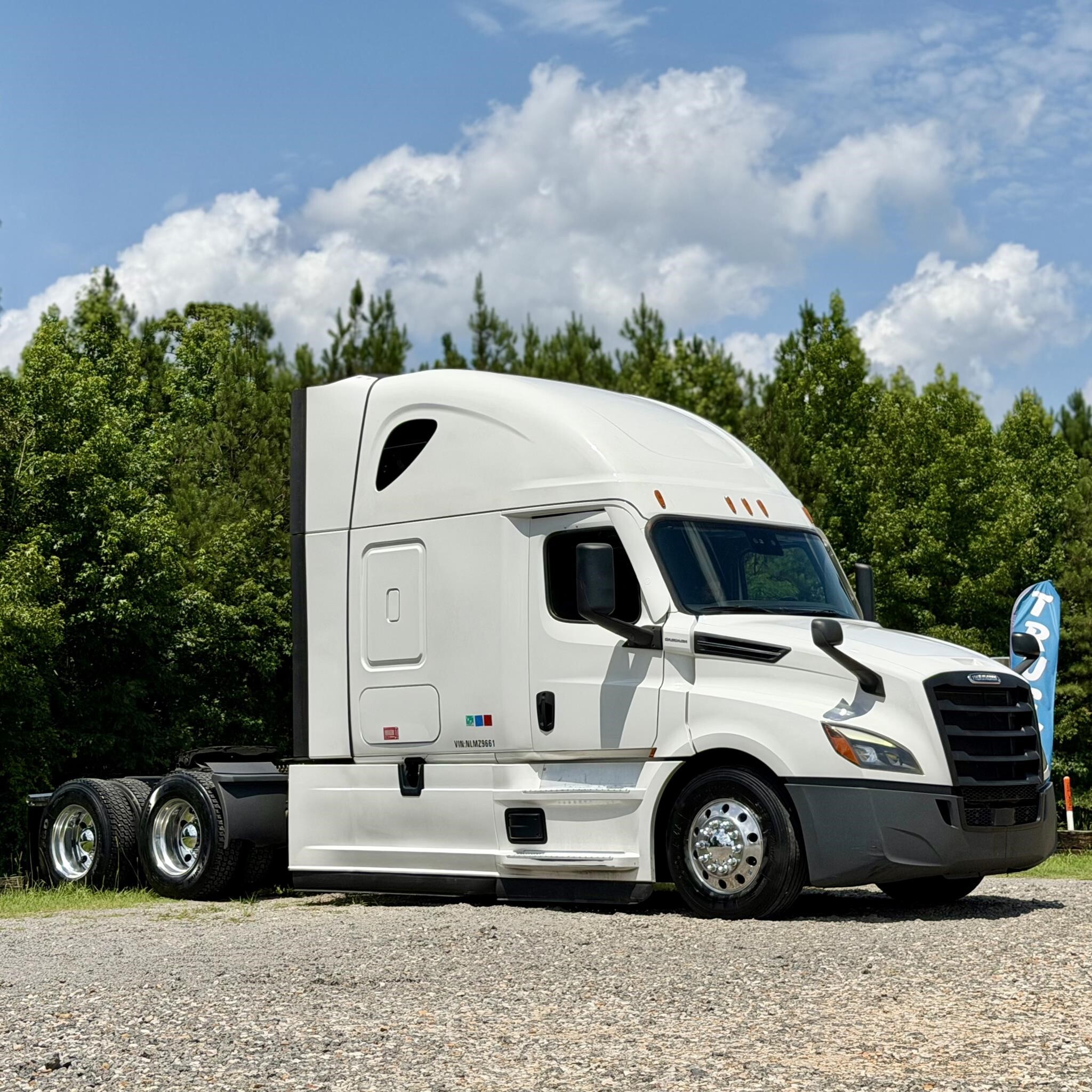 2022 FREIGHTLINER CASCADIA 126 in Fayette, AL