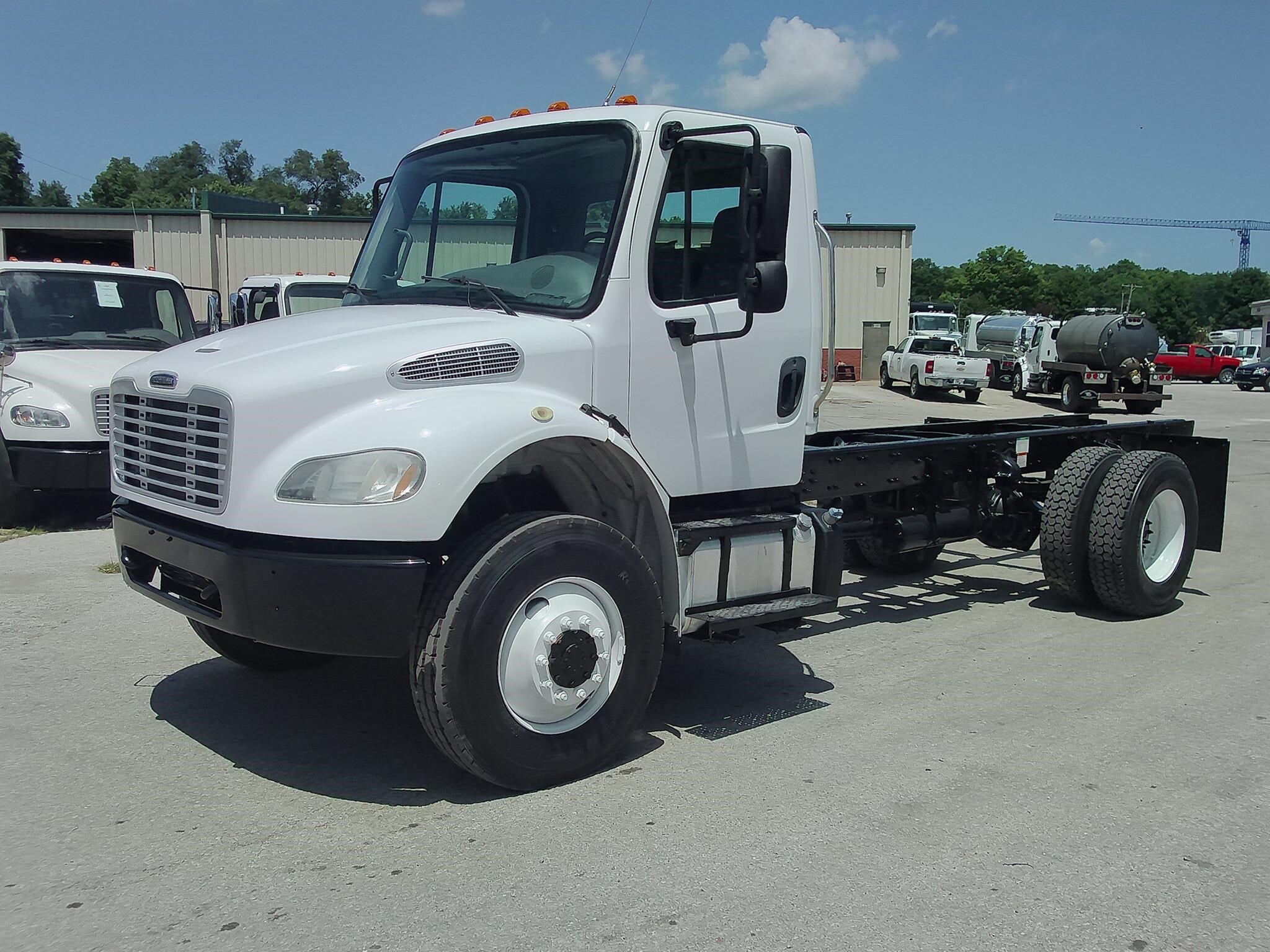 2013 FREIGHTLINER BUSINESS CLASS M2 106 in Kansas City, KS