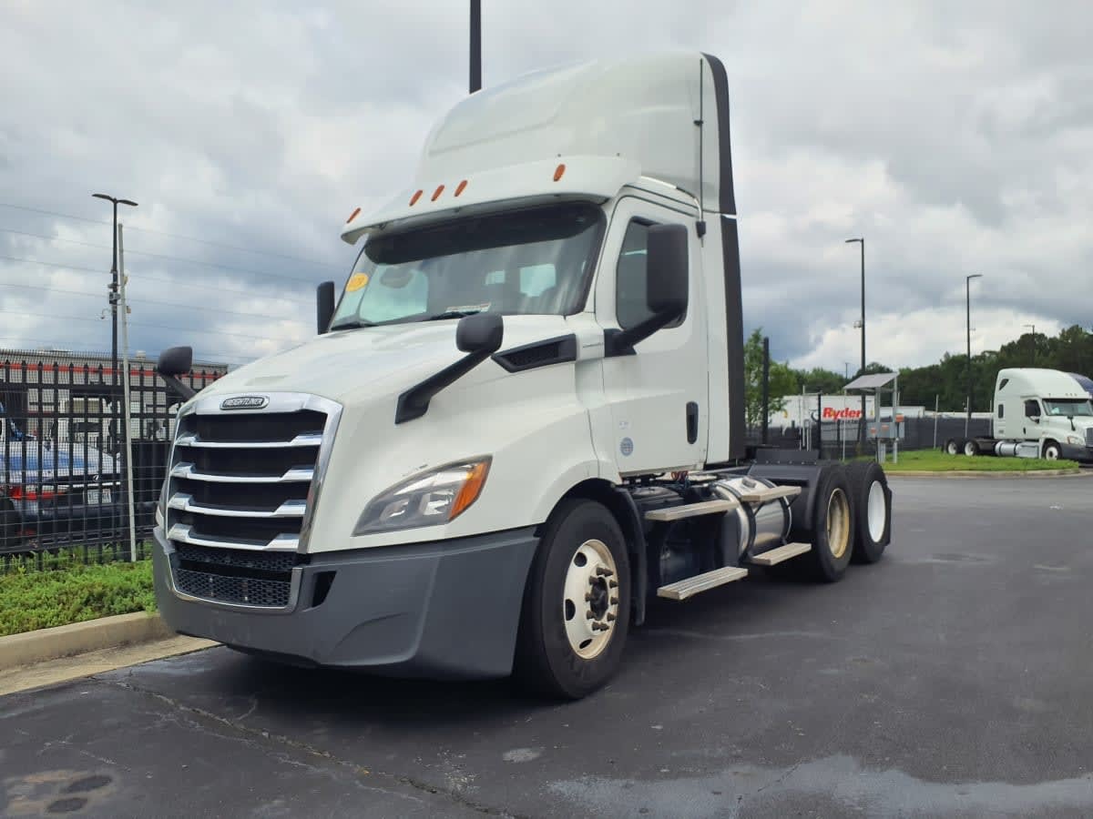 2019 FREIGHTLINER CASCADIA 116 in Atlanta, GA