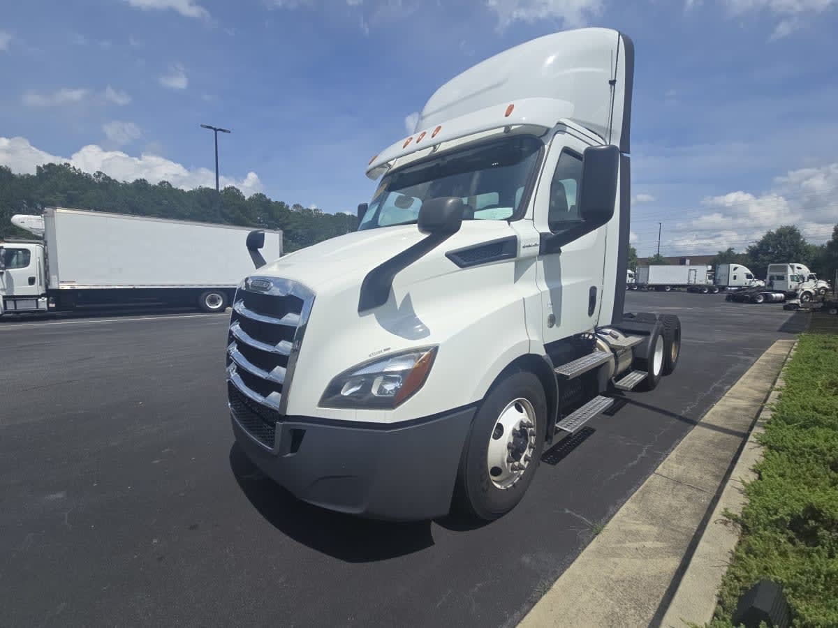 2019 FREIGHTLINER CASCADIA 116 in Atlanta, GA