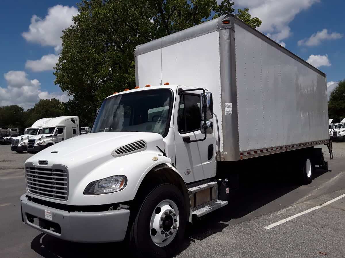 2018 FREIGHTLINER BUSINESS CLASS M2 106 in Charlotte, NC