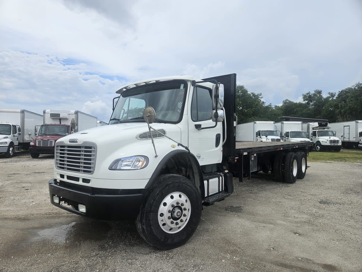 2019 FREIGHTLINER BUSINESS CLASS M2 106 in Orlando, FL