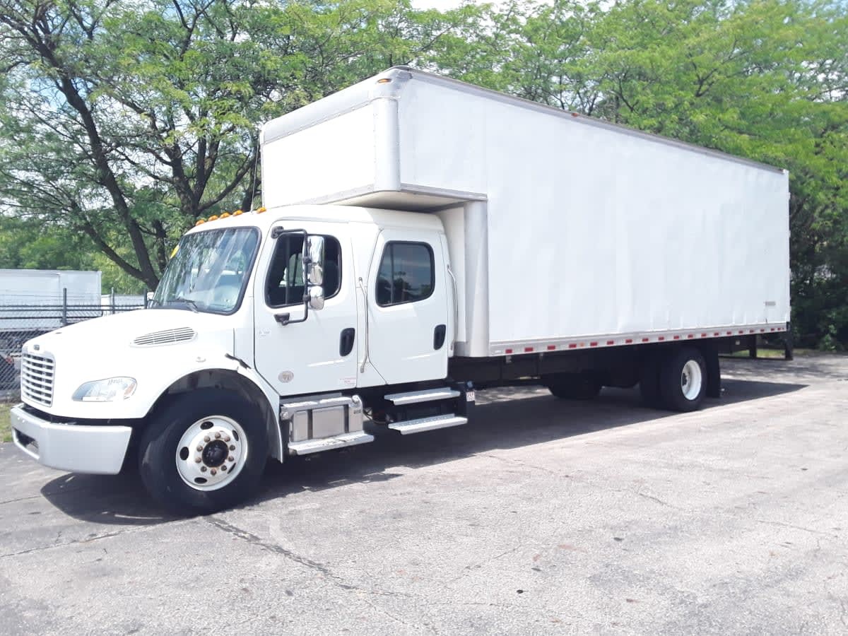 2019 FREIGHTLINER BUSINESS CLASS M2 106 in Hilliard, OH